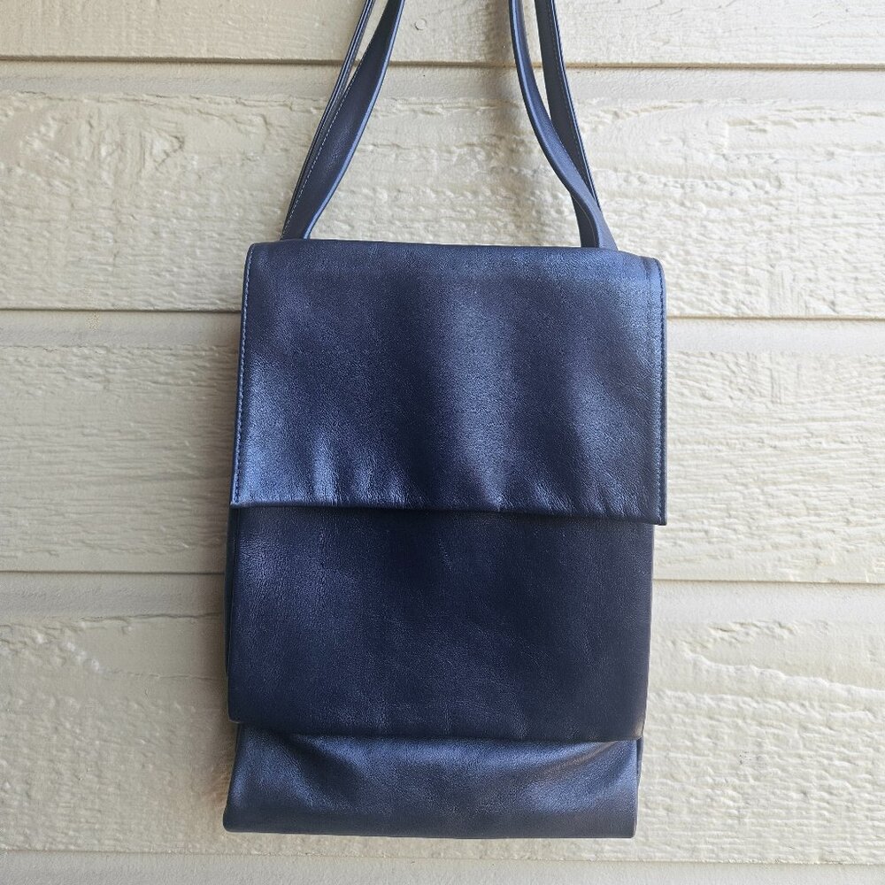 Lamarthe navy blue handbag